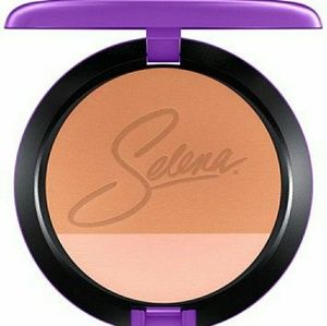 MAC 'Selena' blush